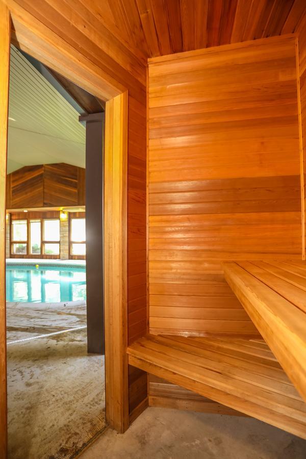 רוג'רס The Lodge At Beaver Lake Bed And Breakfast מראה חיצוני תמונה
