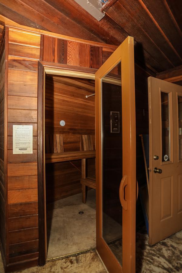 רוג'רס The Lodge At Beaver Lake Bed And Breakfast מראה חיצוני תמונה